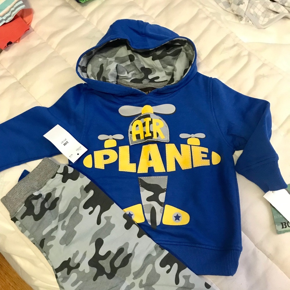 Boy 2 piece sweatshirt & sweatpants set.